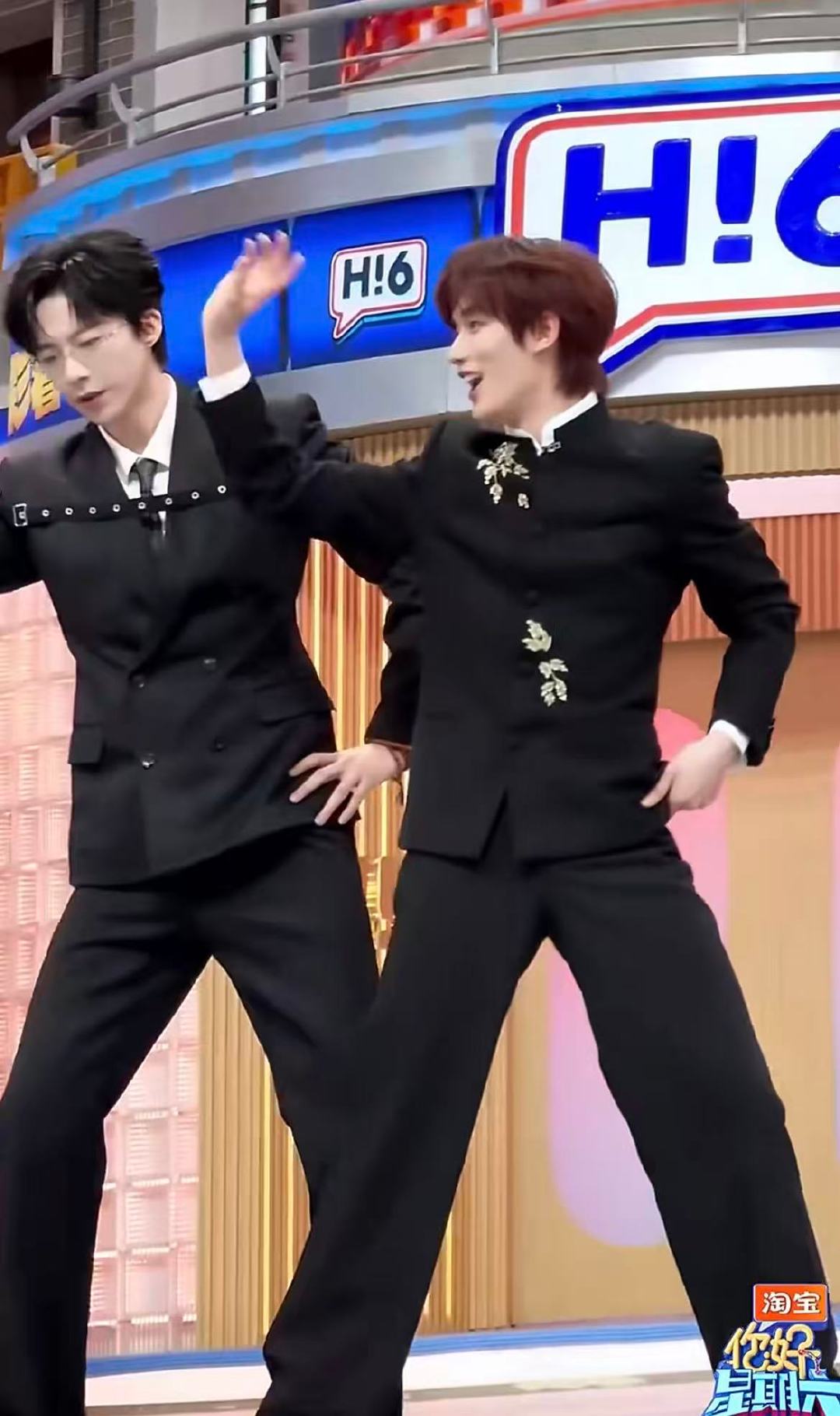 刘宇宁丁程鑫好权威的双人舞被刘宇宁丁程鑫黑西双人舞硬控 从动作到气场全程在线，刘