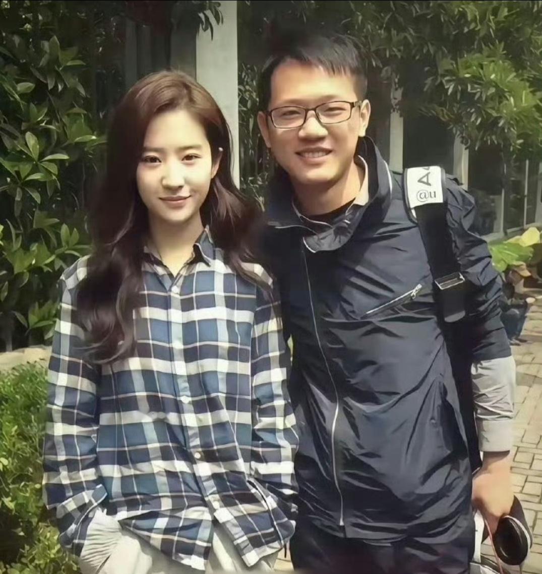 两张图告诉你高奢为什么选择刘亦菲 ​​​