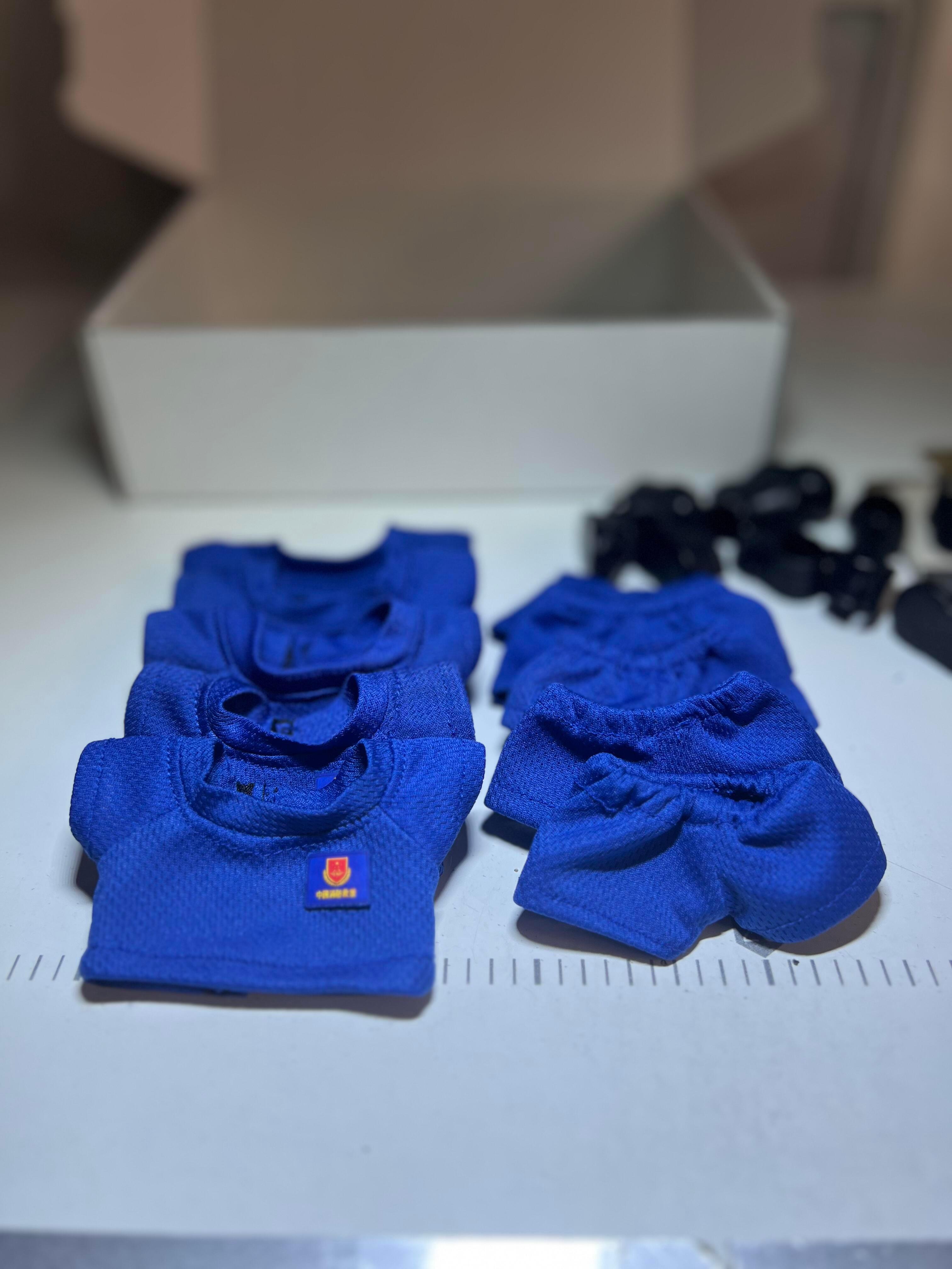 给我的labubu买新衣服这三套拿下，林陆骁就有了[嘻嘻] ​​​
