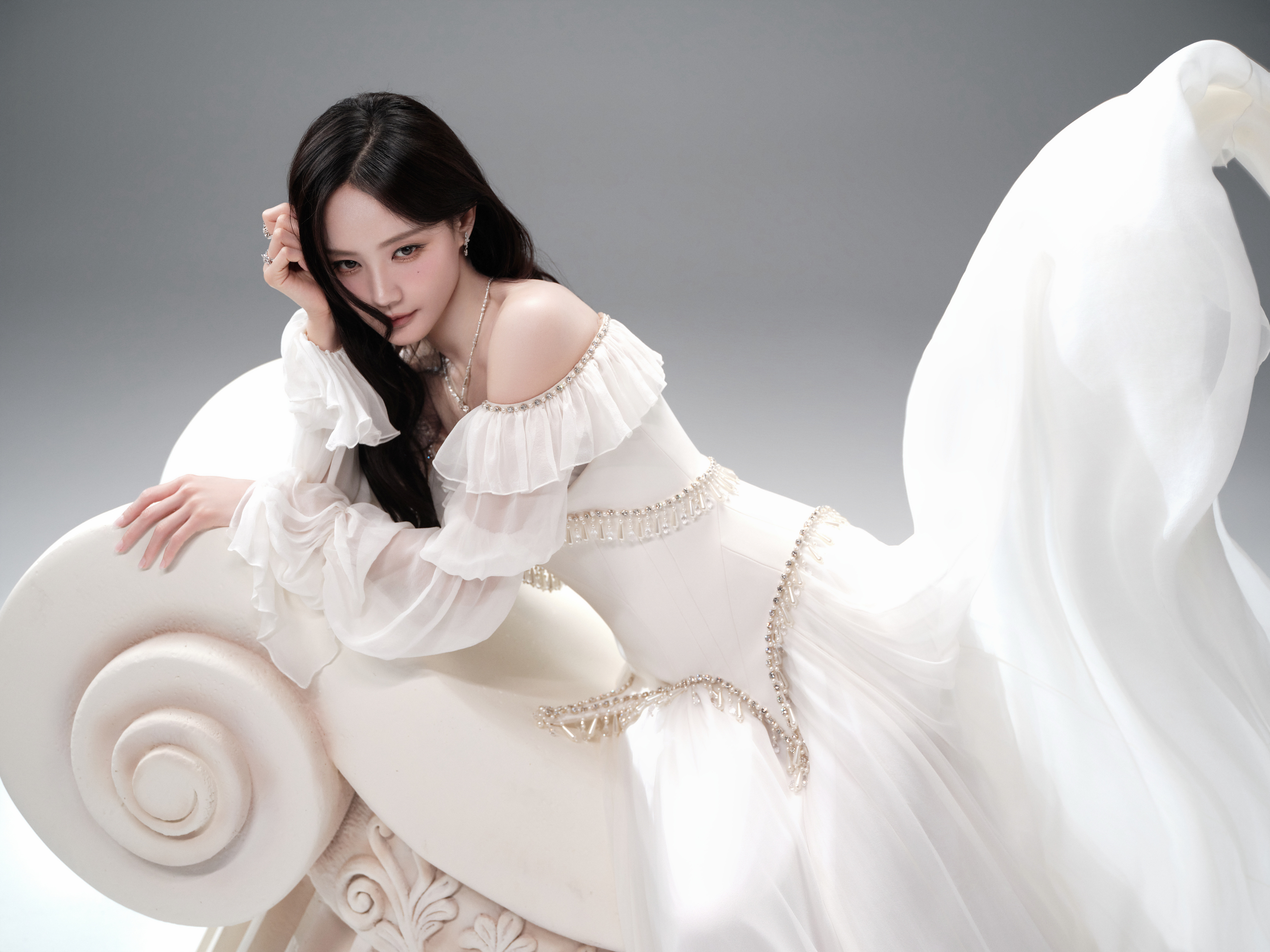 今日李雪 💕美妆v赏李一桐