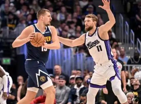 北京时间11月12日，明天的NBA常规赛赛程如下：

08：30开球有两场比赛，