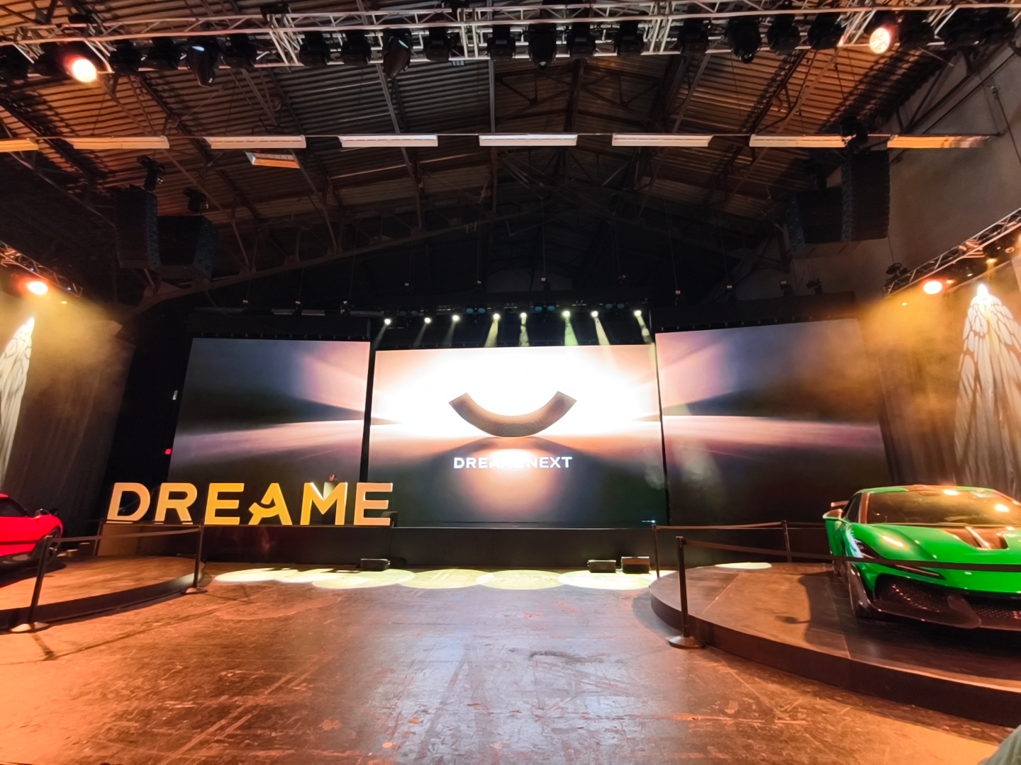 #追觅硅谷发布会# 追觅硅谷发布会第三天继续——今天追觅⼿机即将发布：带来在底层