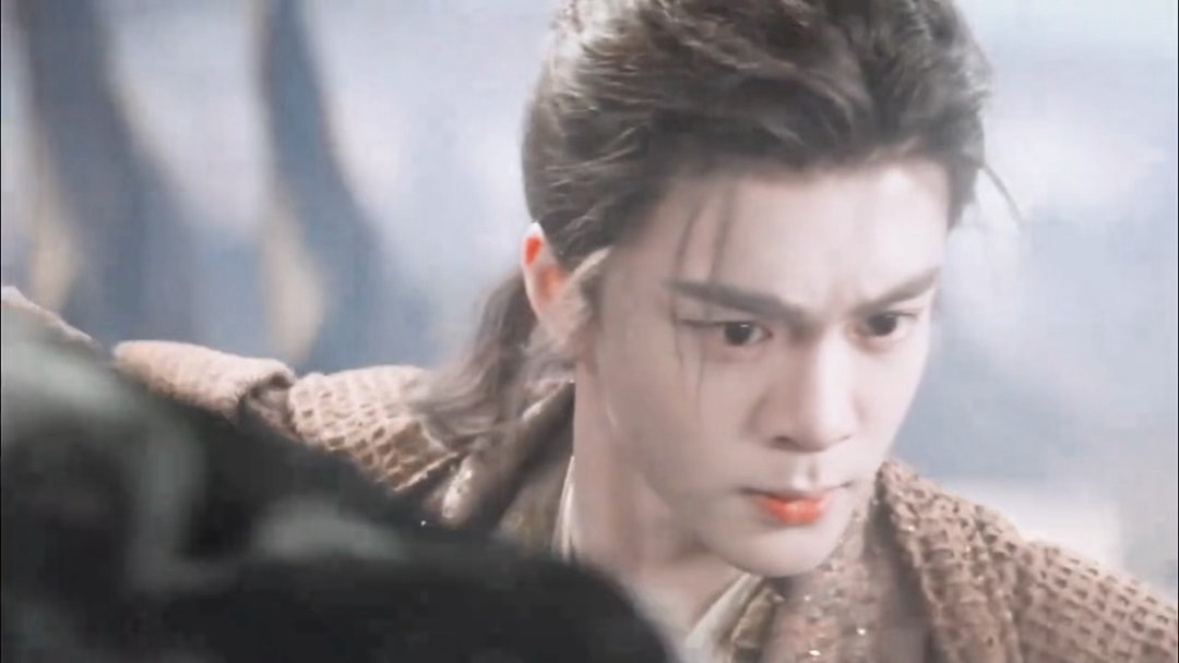 曾舜晞美貌演技双出圈曾舜晞海内外双开花五官立体，戏路宽广，海内外人气双丰收，谁懂