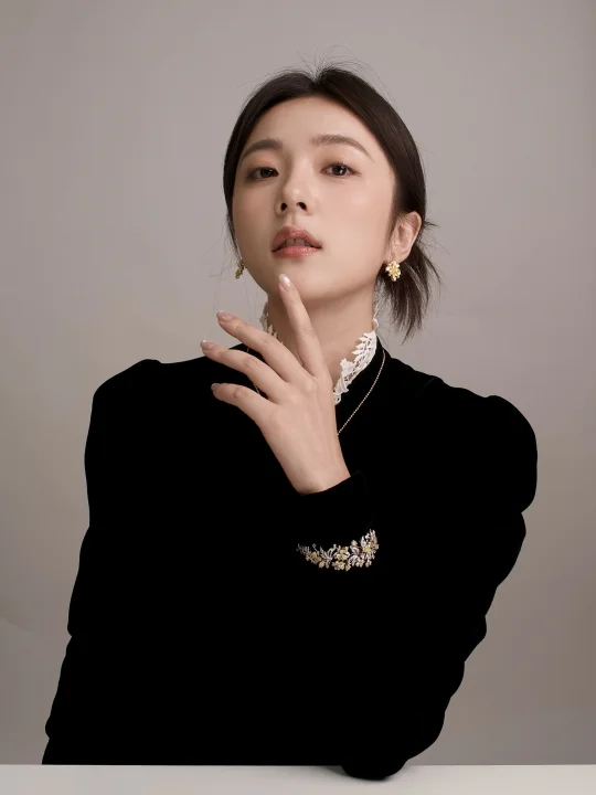 𝑇𝑖𝑚𝑒𝑙𝑒𝑠𝑠 𝑠ℎ𝑖𝑛𝑒珠宝沉默不语✨