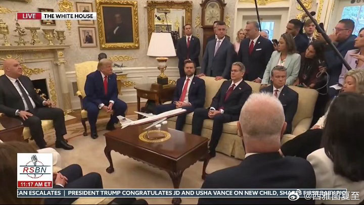 Vance出席了黎巴嫩总统在白宫的会议Trump对他的第四个孩子出生，表示祝贺 