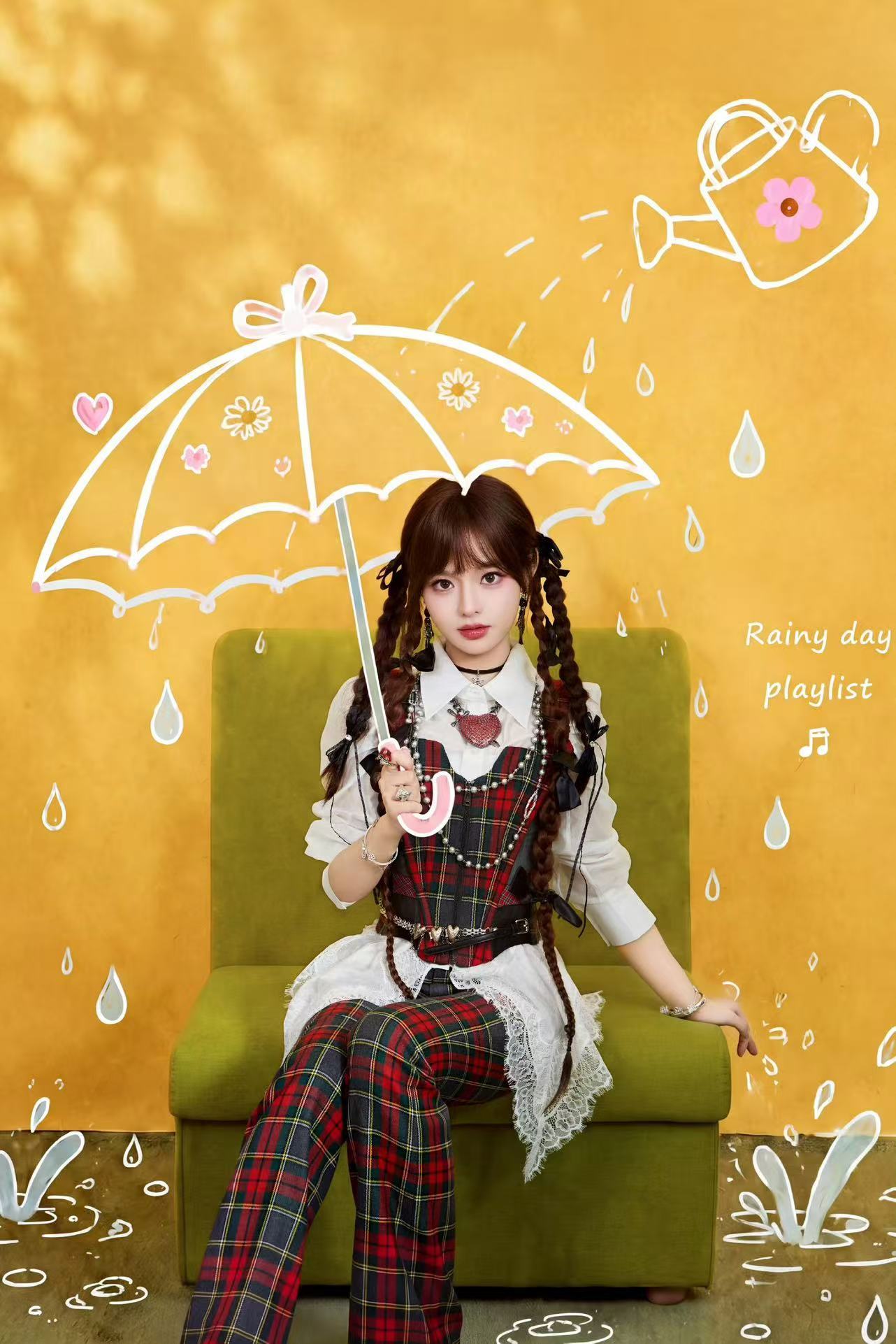 黄霄雲庆祝出道十一周年 从一个爱唱歌的女孩到舞台中央闪闪发光的大女主，这十一年每