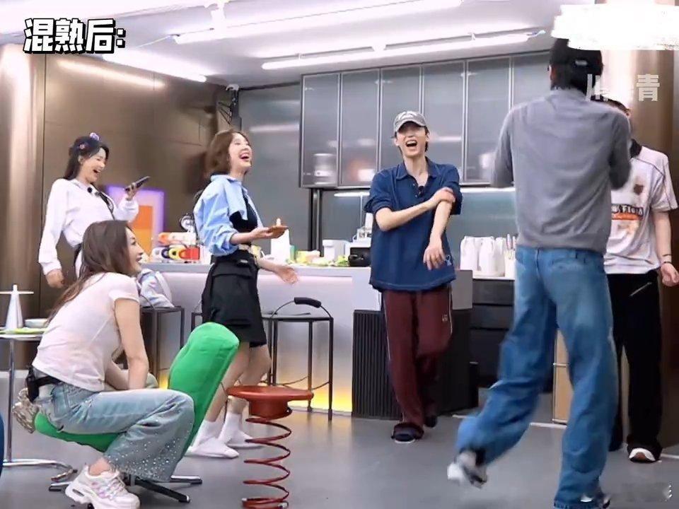 王赫野solo这段退出键在哪不想睡的星期五群像不想睡的星期五群像精彩纷呈，王赫野