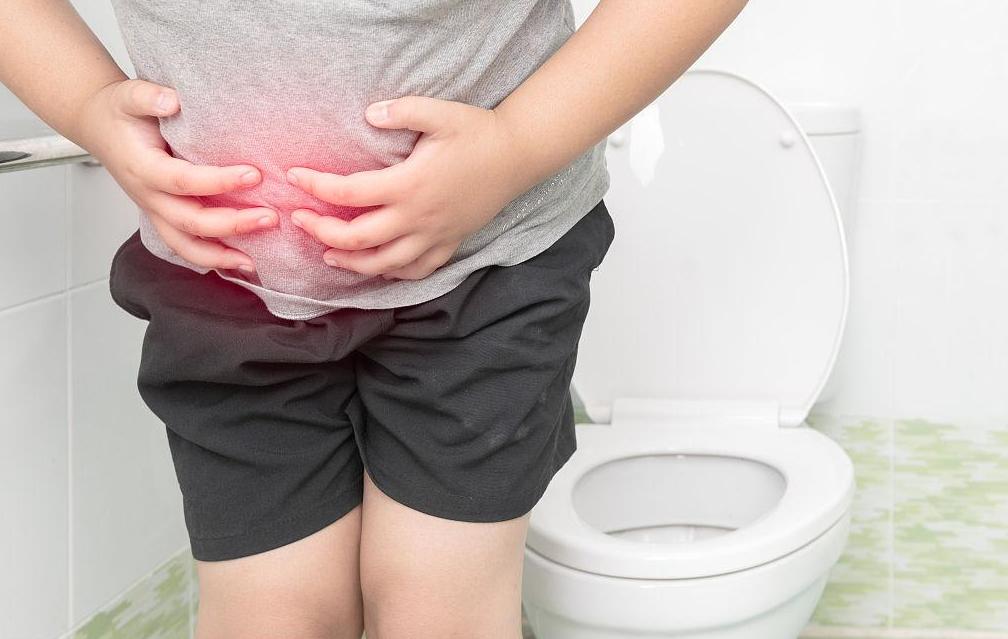 46岁男子每天大便三四次，胃镜未发现异常，内镜超声确诊癌症

