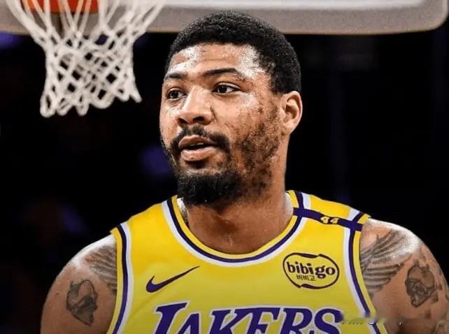 NBA记者Brett Siegel报道，球队消息源透露，马库斯-斯马特买断前在奇
