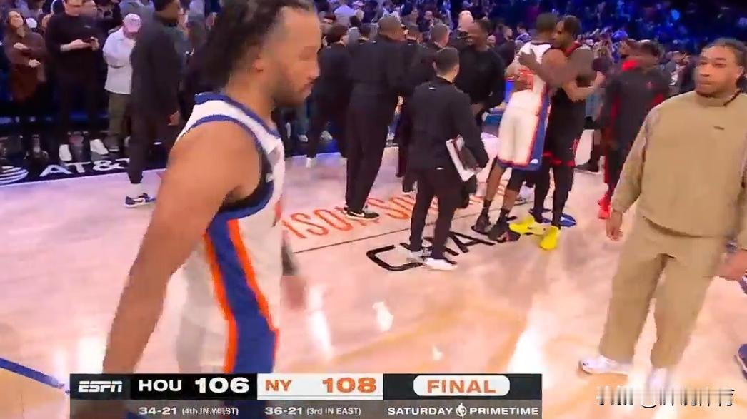 25-26赛季NBA常规赛，尼克斯108-106逆转击败火箭，在最多落后18分的