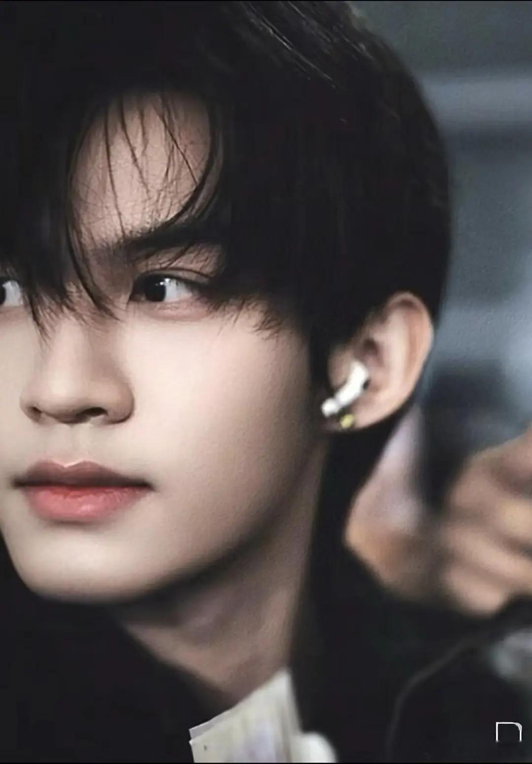 好港一男的 
