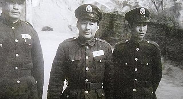 宋希濂晚年回忆，倘若当年那30万人真的撤到缅甸，后果难以承担

三十万大军，竟要