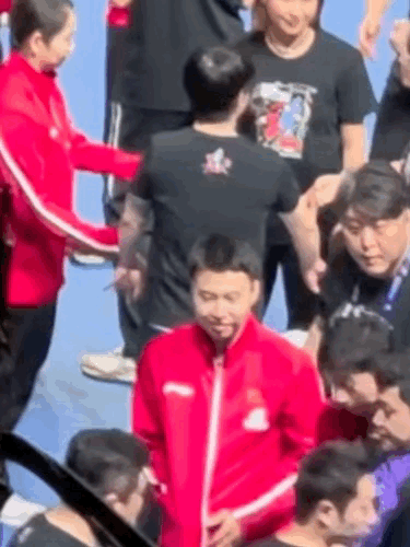 小莎真可爱！ 