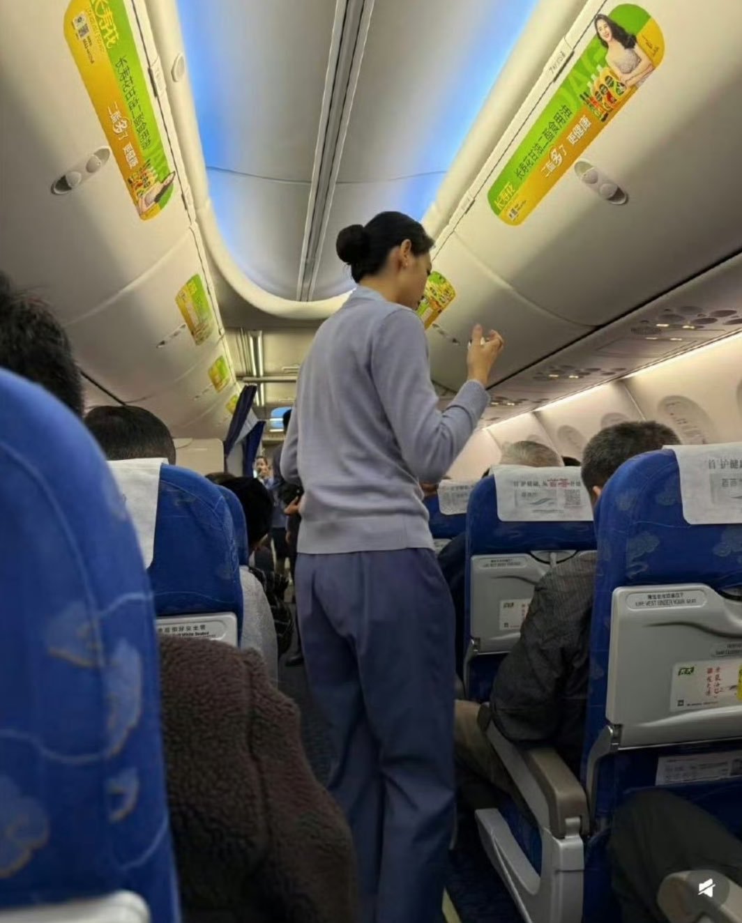 山东航空空姐的新制服，备受称赞，确实不错 