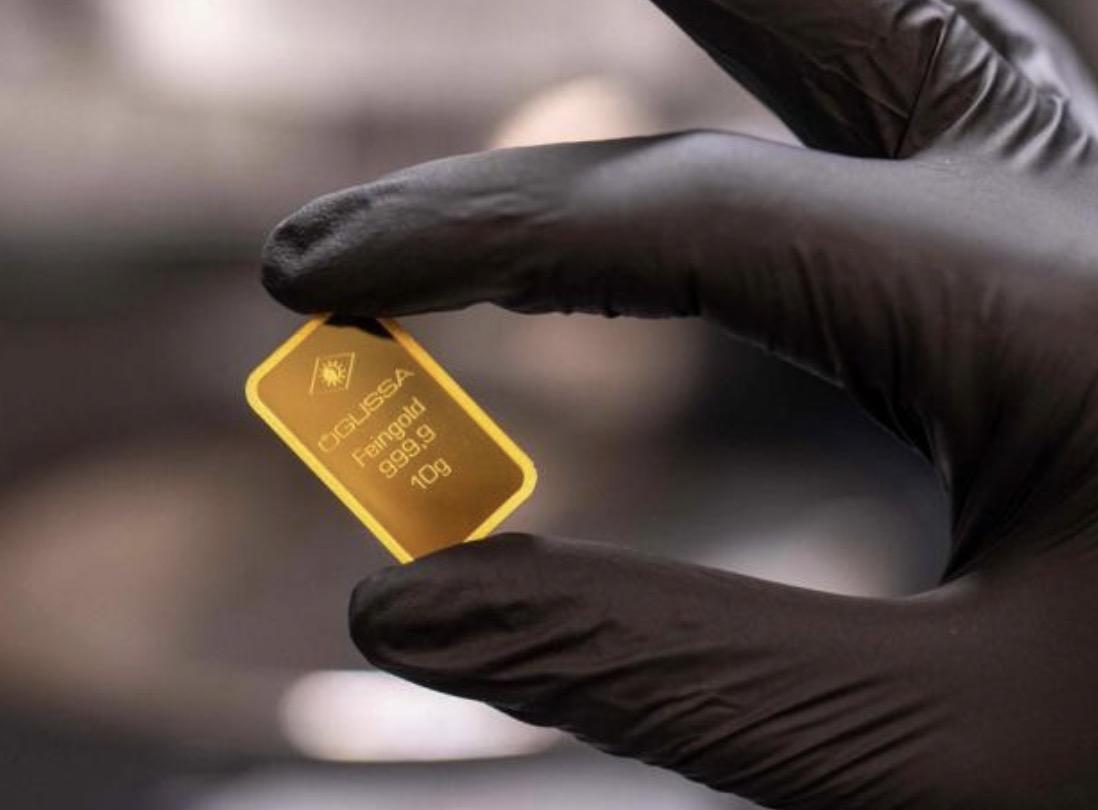 经历前两周巨震后，金价上周触底反弹，全周上涨1.43%。现货黄金从1月29日每盎