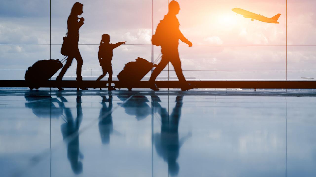 华尔街日报：自1930年代以来离开美国的人数首次超过入境人数

俄罗斯卫星通讯社