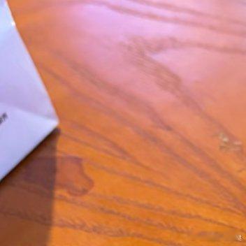 谁家好人见面干999抗病毒啊  喝药这件事，向来被默认是苦涩、仓促、甚至带点悲壮