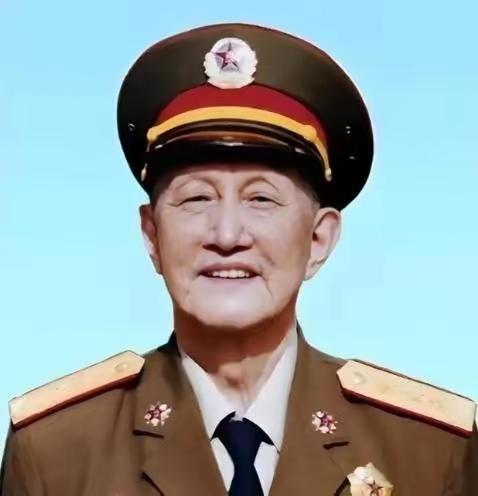 1965年秋天，毛主席在武汉问了韩先楚一句话：“洪麻子怎么样？”韩刚说完洪学智还