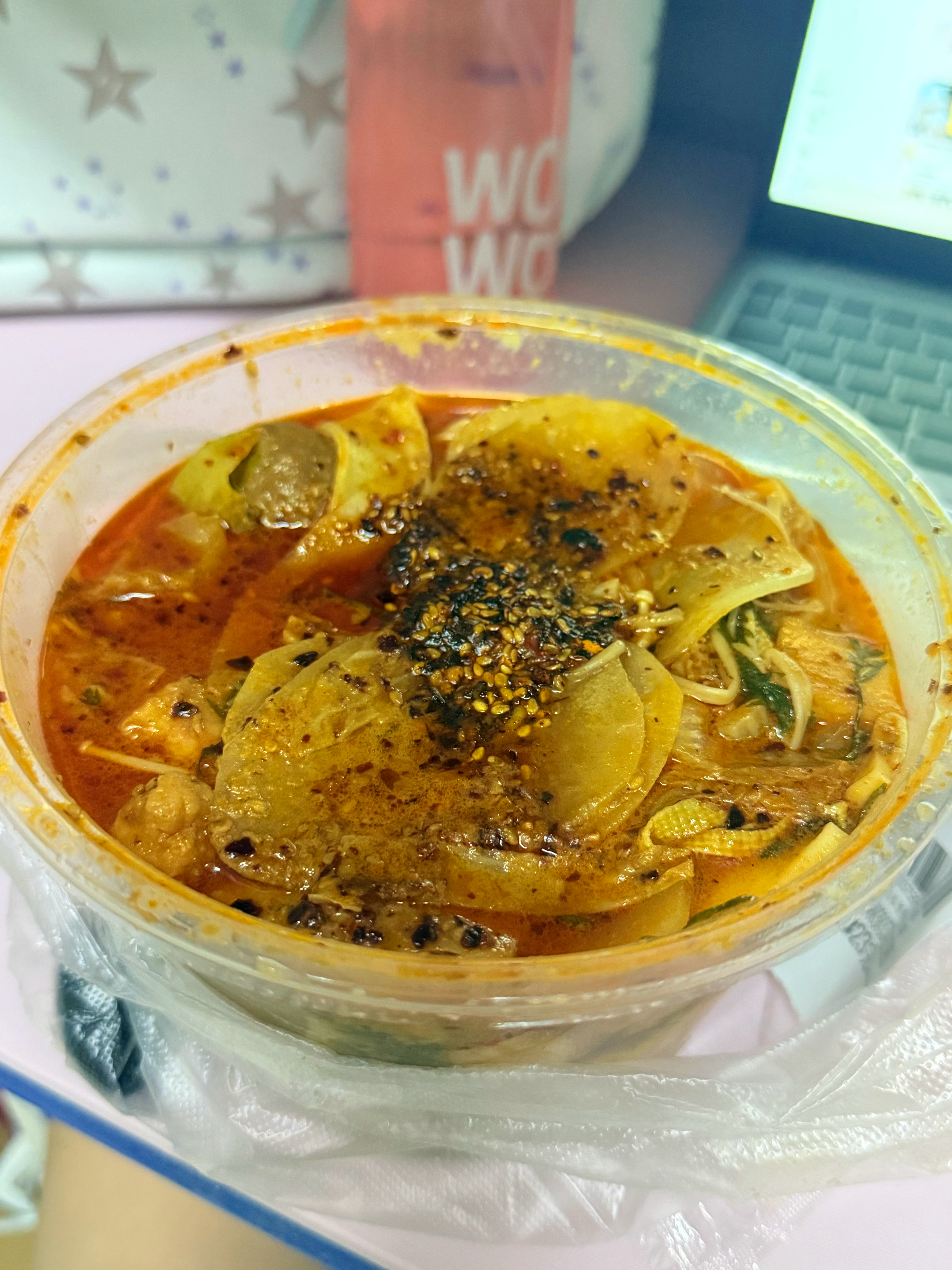 点的砂锅烩面跟麻辣烫一样 