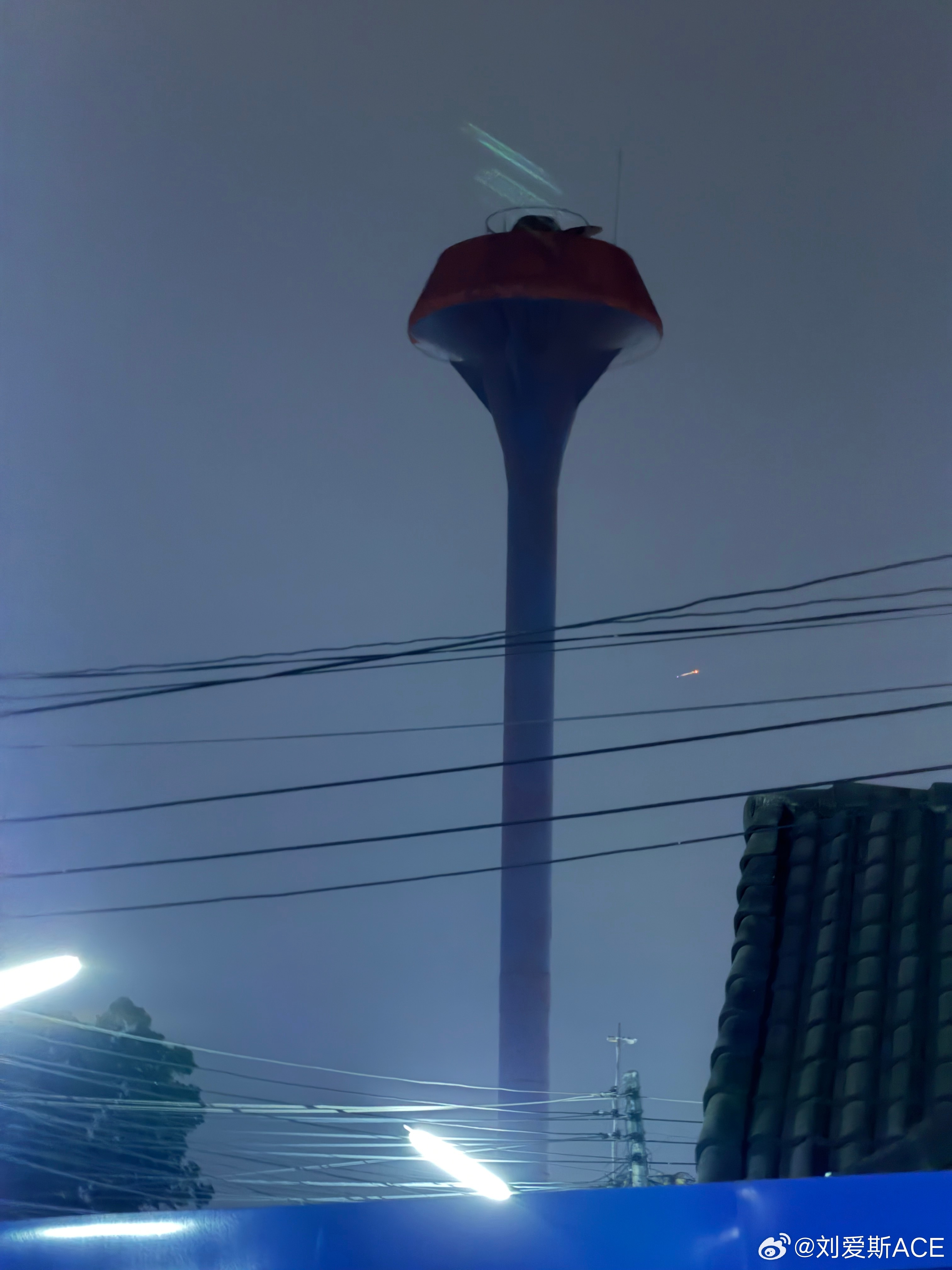 这水塔样式真诡异 泰国·清迈