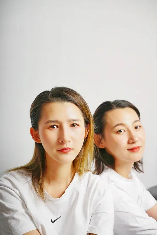 你认为世界上是否存在另一个你
世界上是否存在另一个自己，这真是个超有意思的话题。