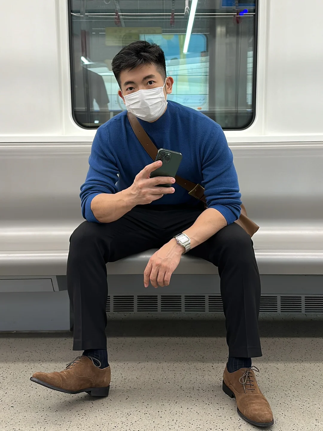 听劝了，我选择蓝色🔵，上身效果还是很不错的