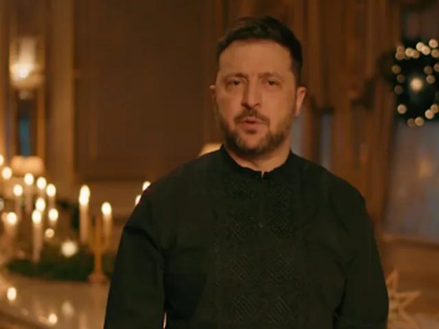 乌克兰总统泽连斯基公布了一项更新后的和平计划细节，向俄罗斯提出乌军可能从东部撤出