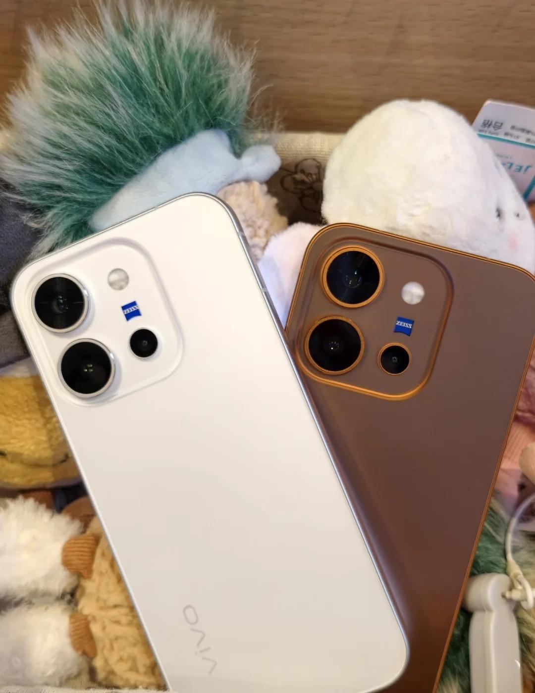 谁懂啊！vivo X300E镜头终于不再突兀了✨
哇 这三个颜色太好看了吧，爱了