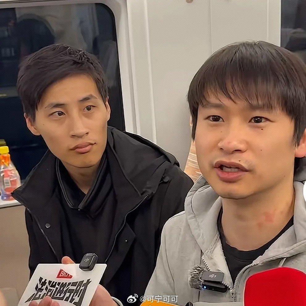 被加拿大收养20年，他从未忘记自己是中国人9岁被收养到加拿大法语区，只会中文的云