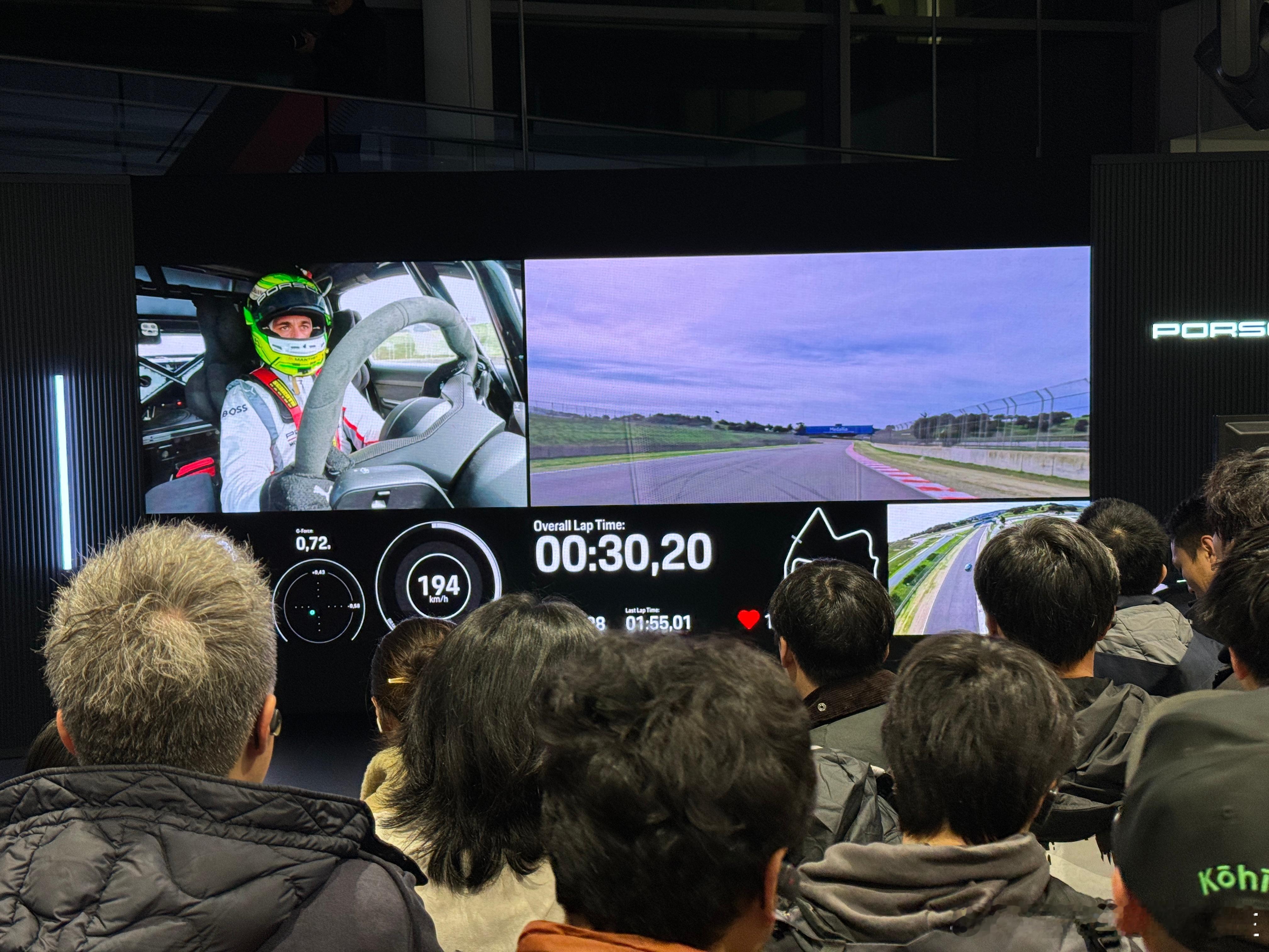 保时捷Taycan的发布会都是直接发飞行圈，Taycan Turbo GT在La