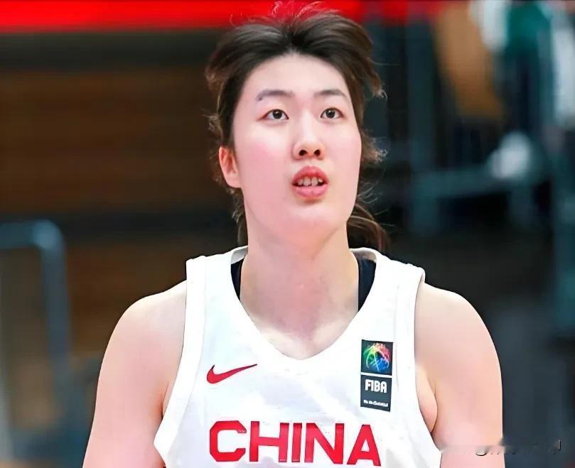 8中1，11中2，两大首发梦游，中国女篮输给澳大利亚，她们两人要背锅！
面对着缺
