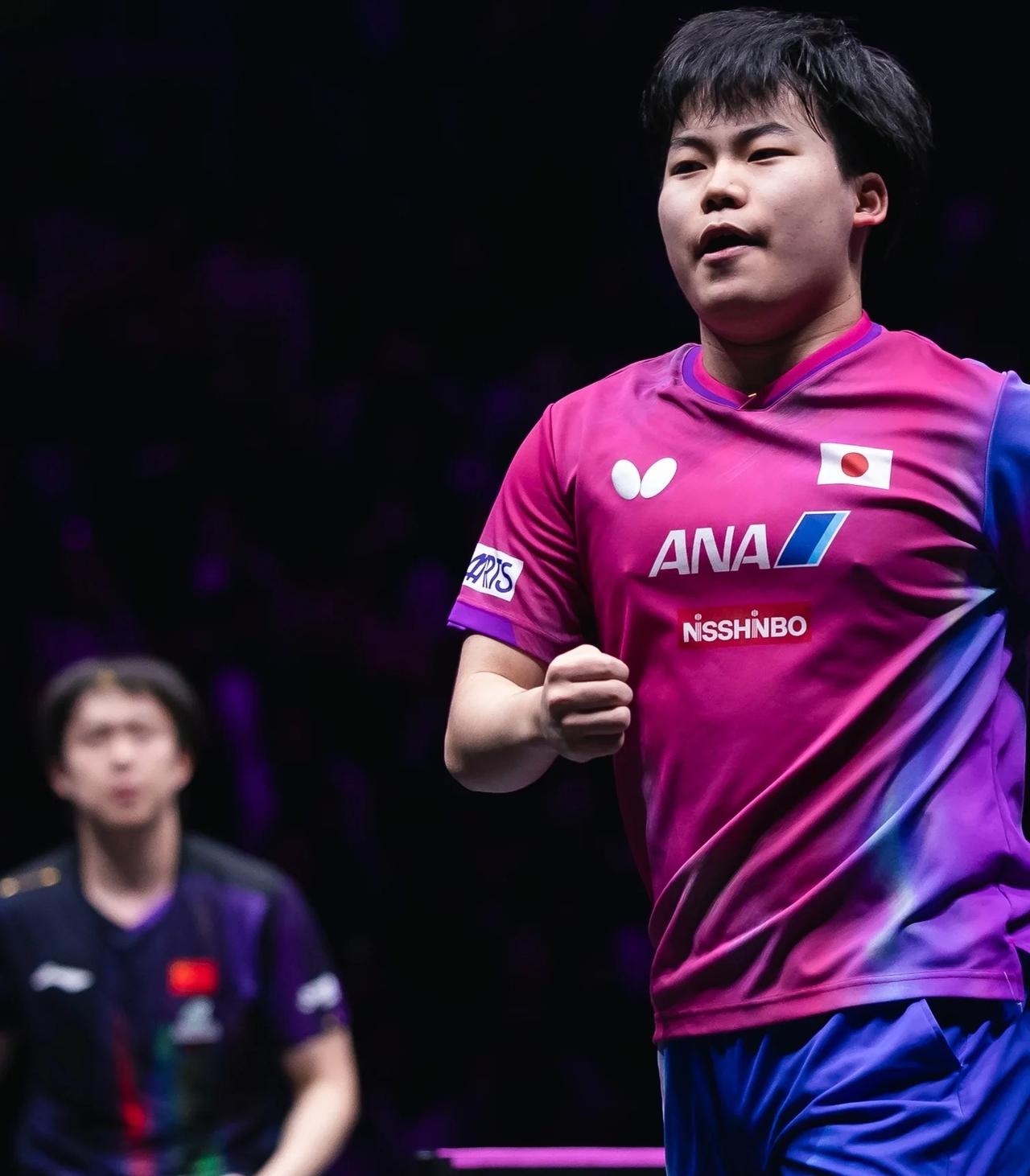 看了王楚钦和松岛辉空的决赛

我才明白孙颖莎的厉害

还记得多哈世锦赛的四分之一