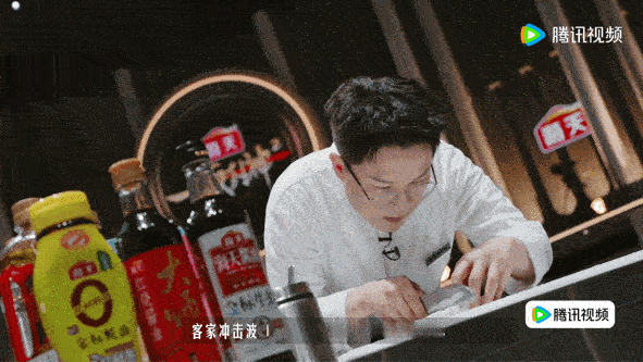 建议空腹不要看一饭封神2一饭封神如果想系统了解中餐知识，不妨看看一饭封神第二季，