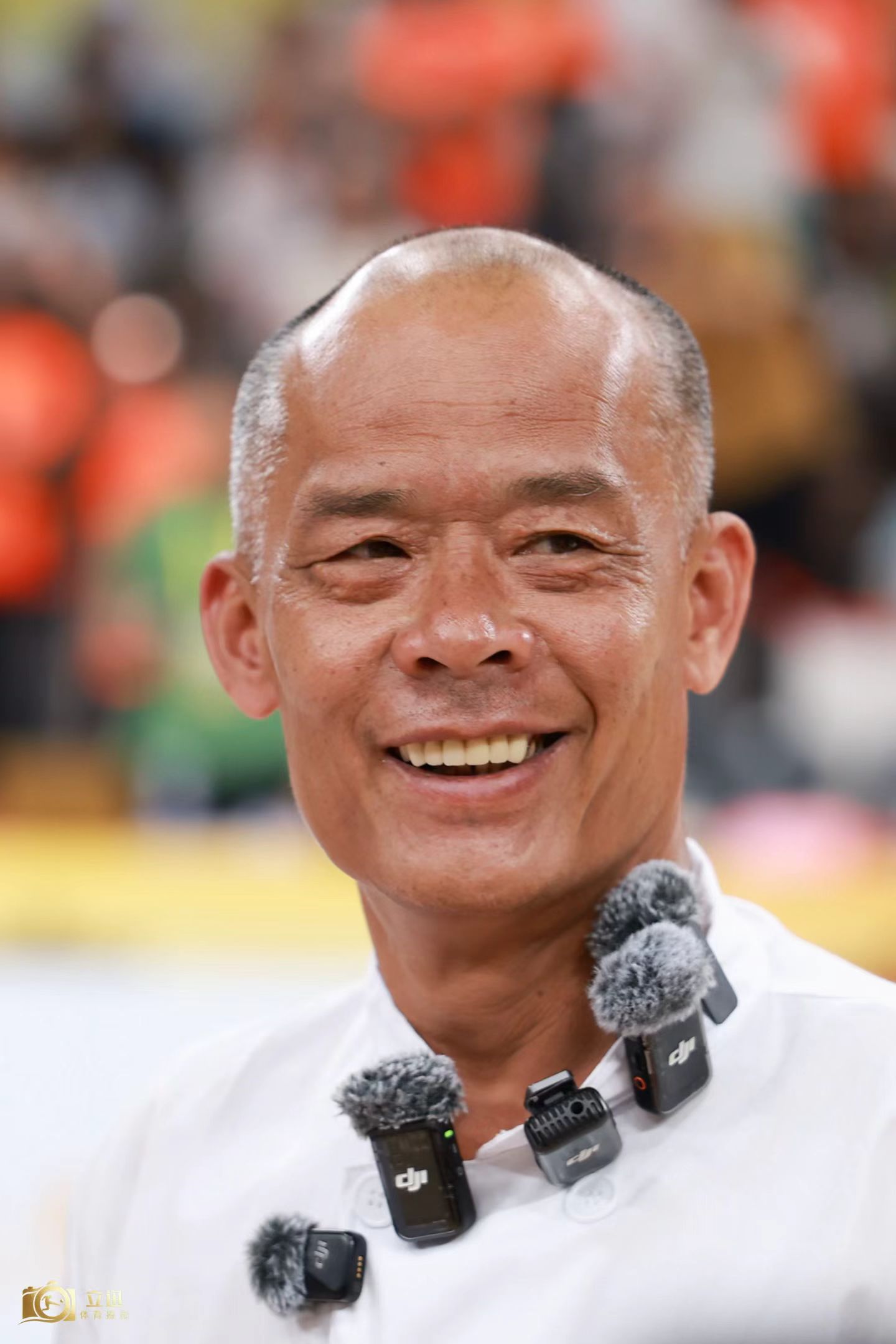 莫叔现在抛头露面了莫氏鸡煲要卖汤底药包了