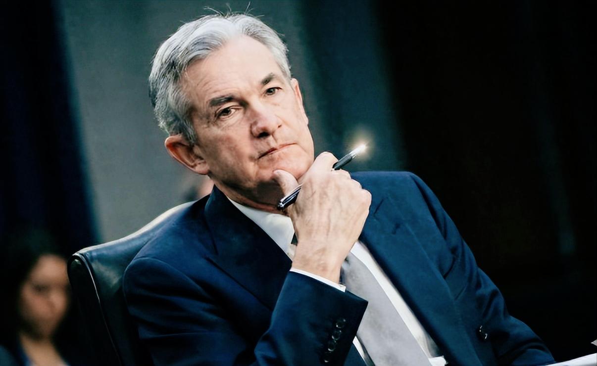 太刚了！不受特朗普待见的美联储主席鲍威尔选择了直接硬刚，放话只要针对他的刑事调查