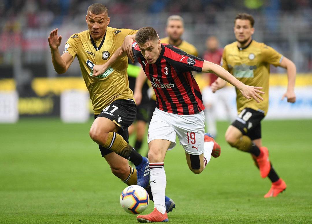 022意甲 00:00AC米兰VS乌迪内斯方向：让胜 让平✍️分：2-0 2-1