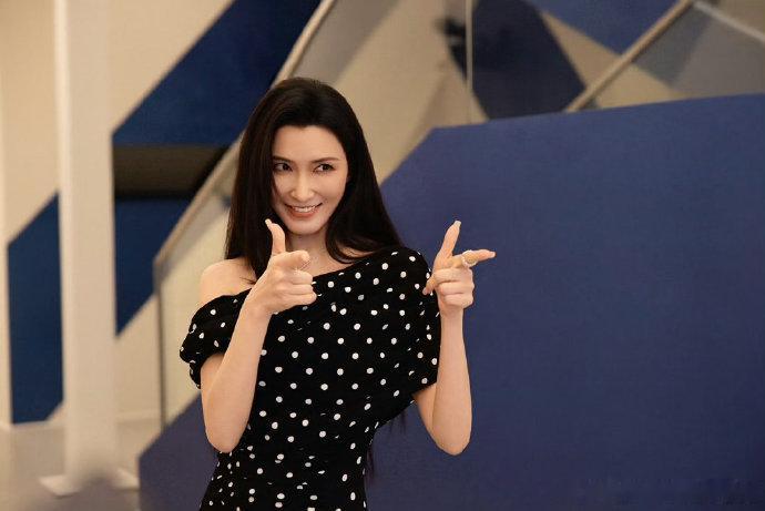 徐洁儿徐洁儿排名逆袭徐洁儿三公排名进步 一路稳步向前，成功冲到第15名，逆袭之路