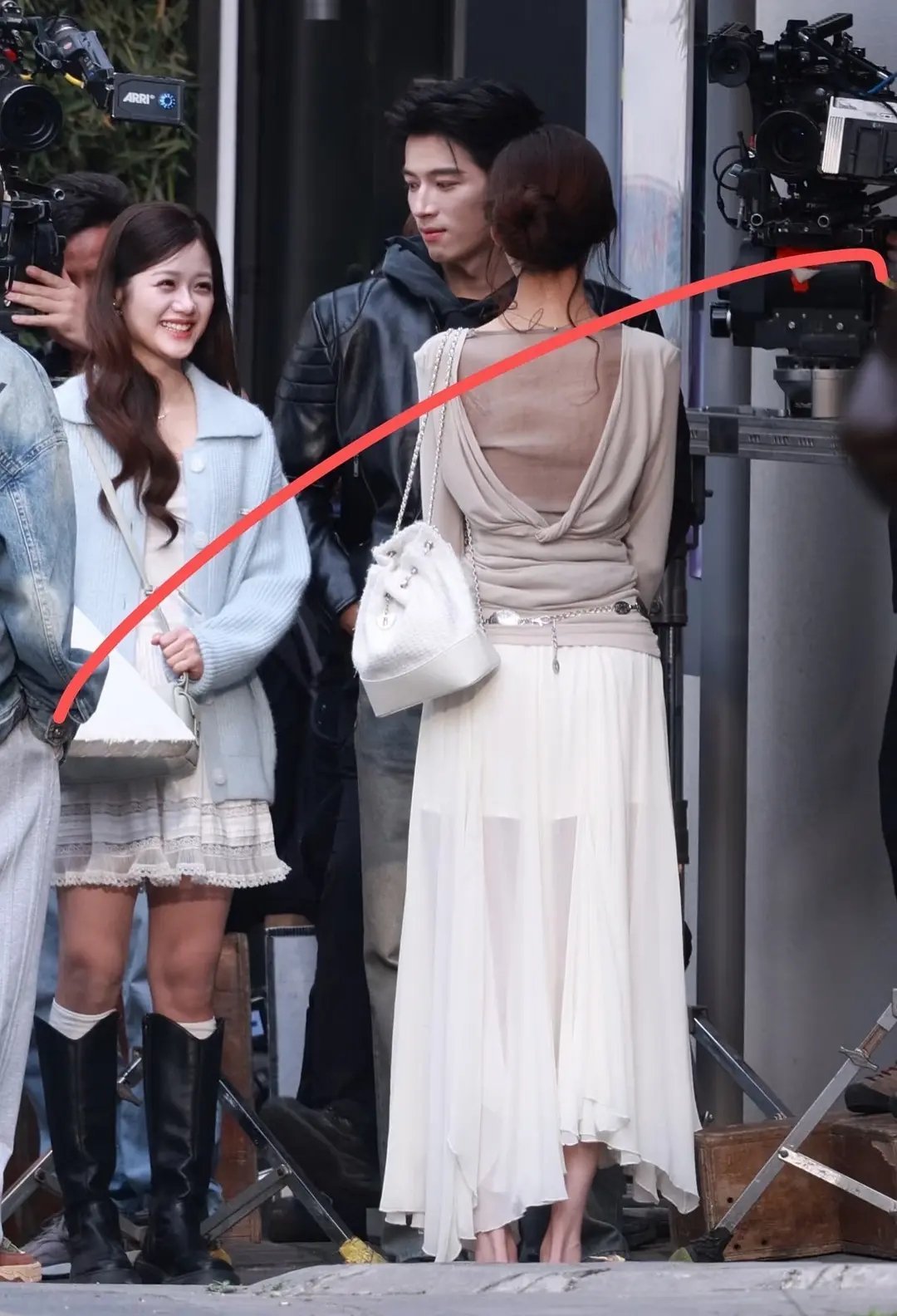 感觉笑起来好苦，不笑更苦了🙄🙄 