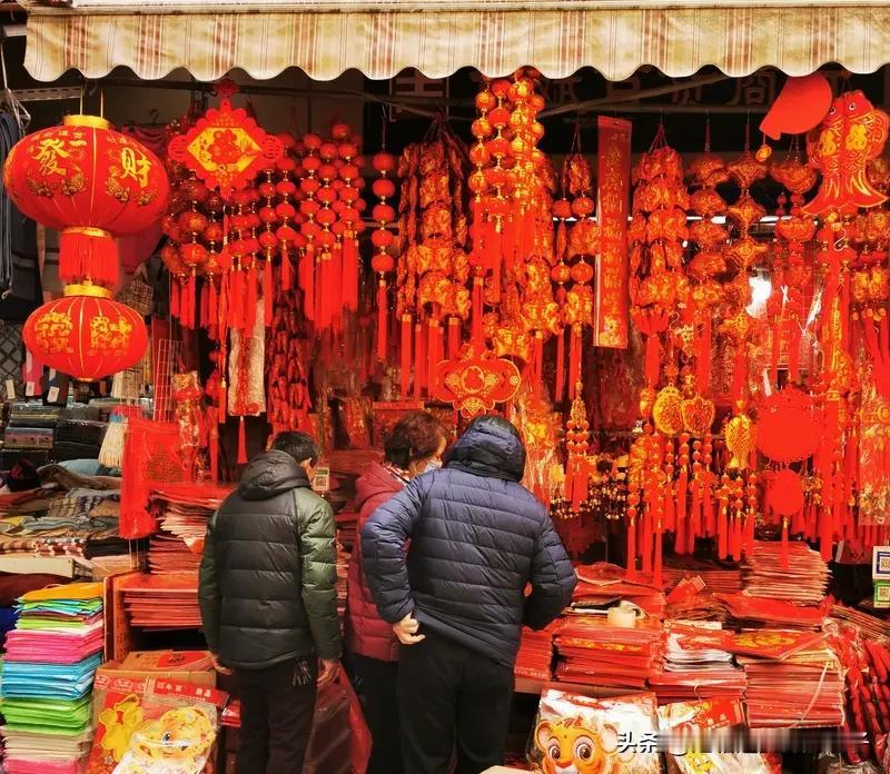 原创对联贺新年 新年用原创对联贺岁，超有仪式感！像“日生紫气云生瑞，春到神州福到