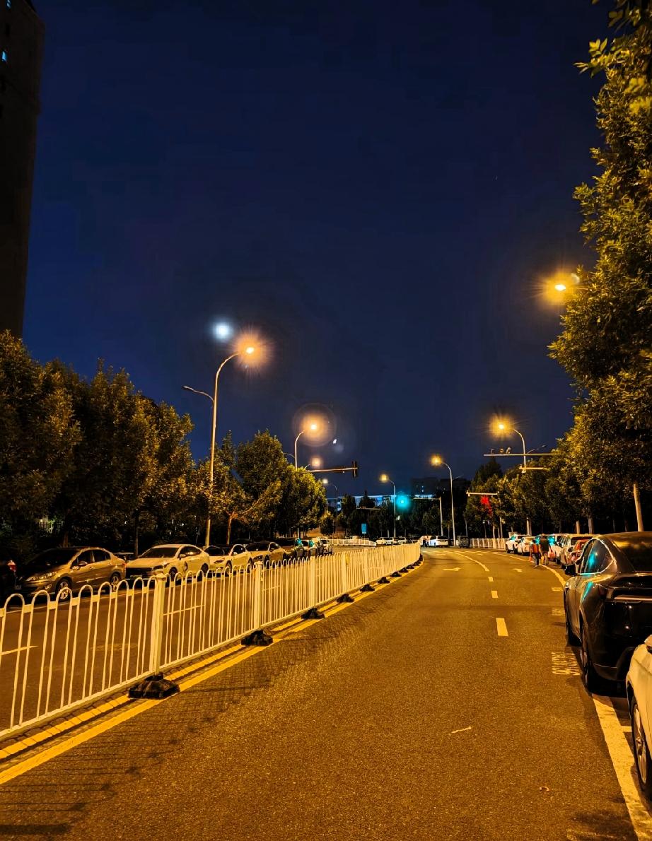 奉劝大家，
非必要的情况下，
从7月15日-8月23日期间，一定要
减少出门的频