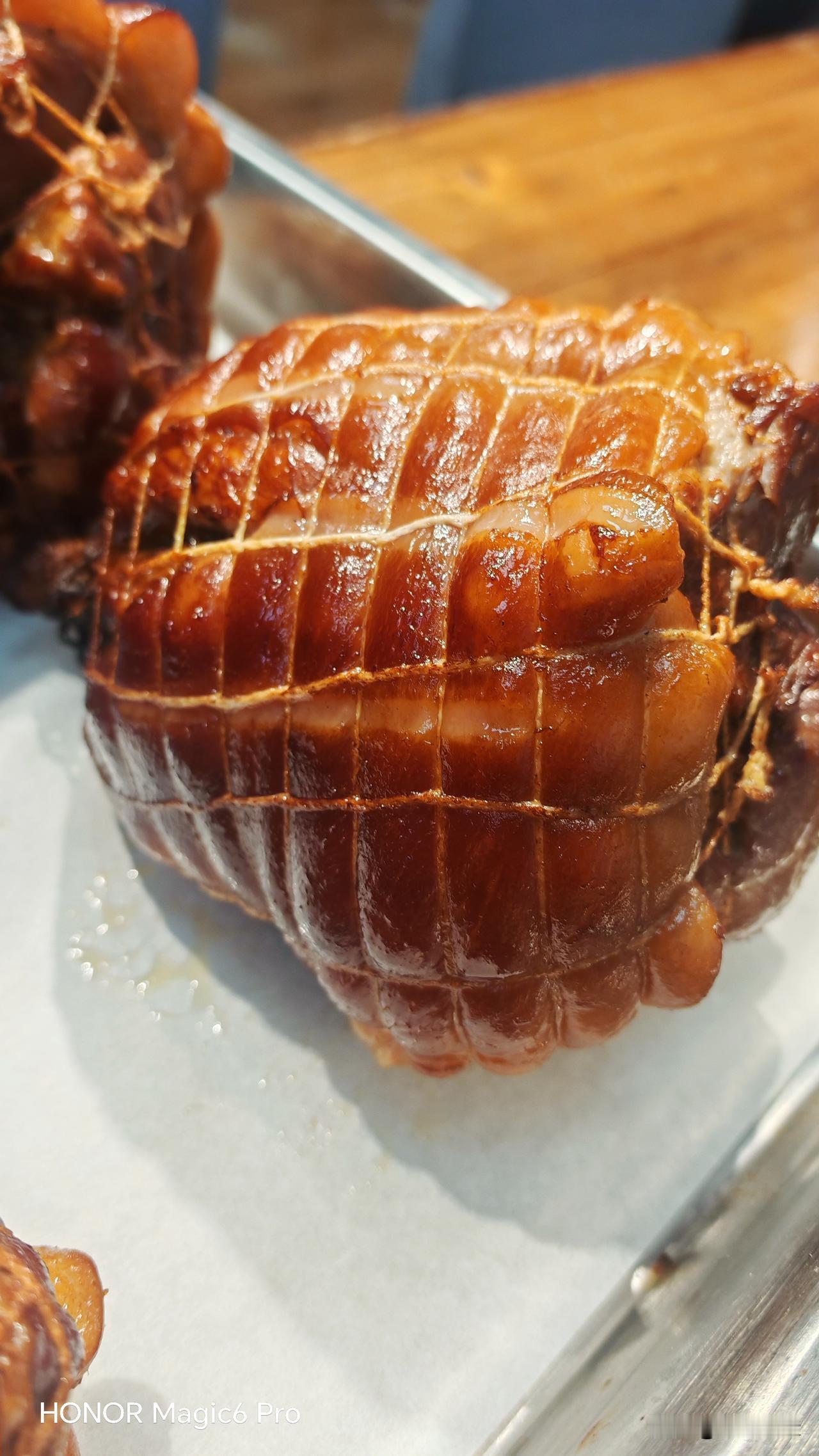 坐标沈阳，
本人：国家非物质文化遗产辽菜烹饪熏酱卤技艺传承人。擅长卤肉香辛料组方