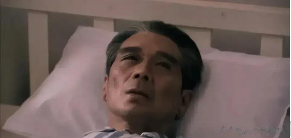 1975年，身患重病的周恩来总理用颤抖的手写了一封信，推荐一个能使中国人民致富的