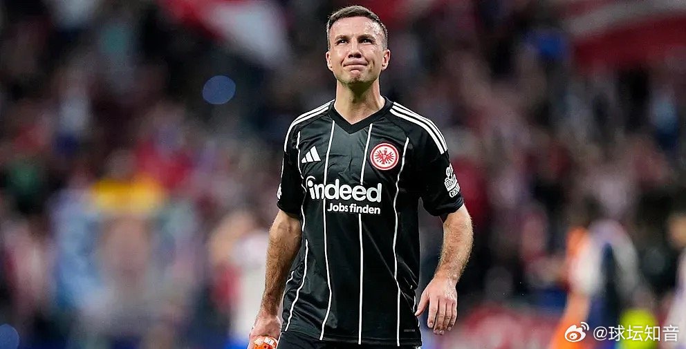 据德国天空体育独家报道，法兰克福将与格策续约到2027年。据悉，双方已就所有合同