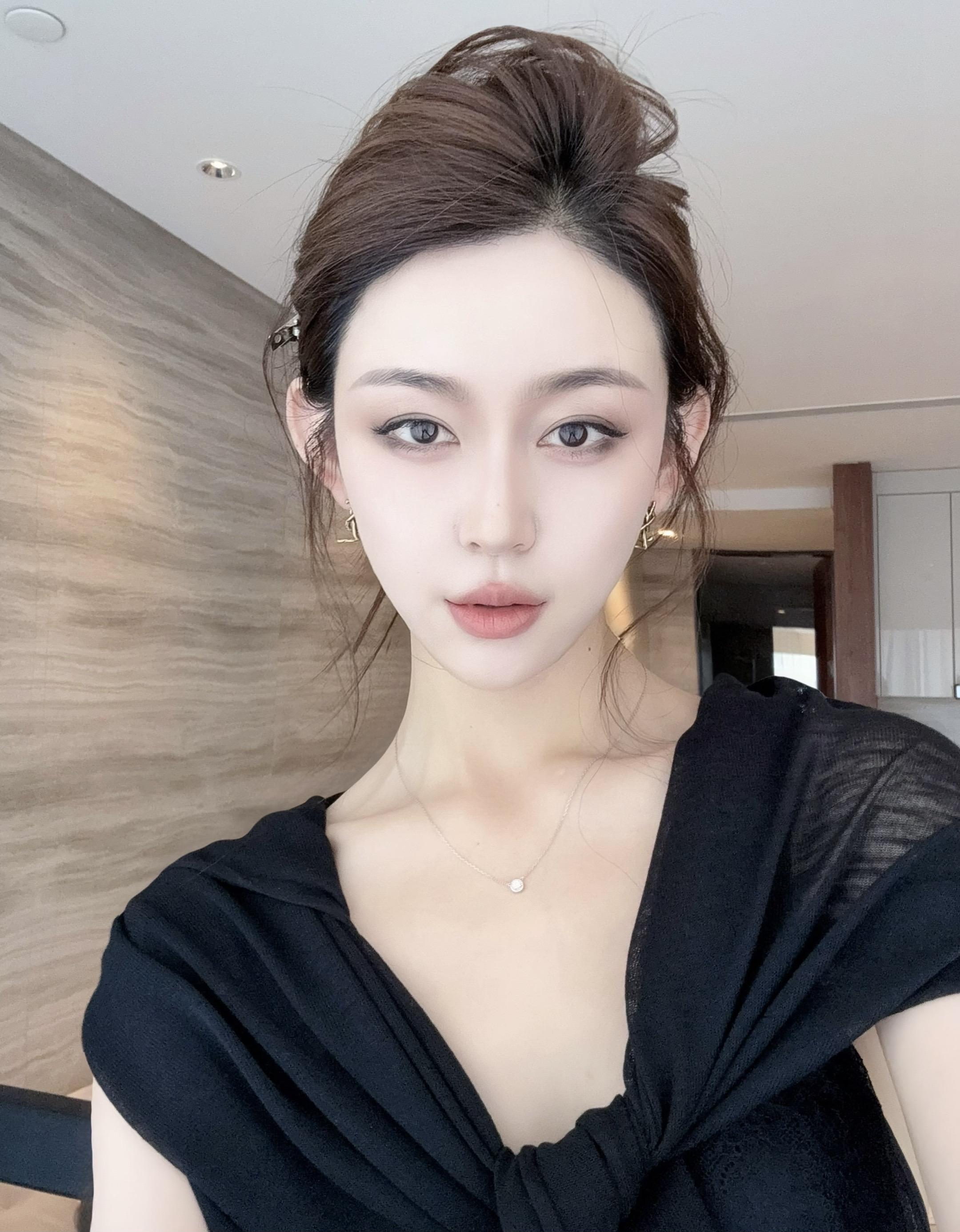 是此刻