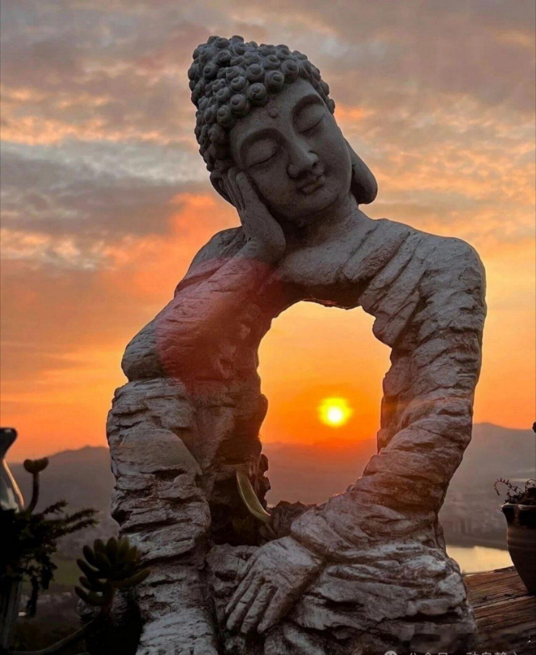 去做减去你终究会明白，做好交易，真的不在于票多，不在于什么方向都想要。 