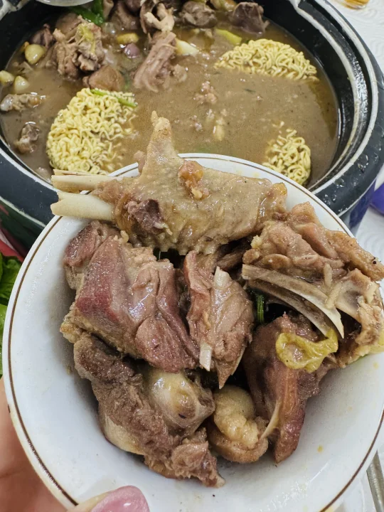 二十年的老字号焖鹅店✅