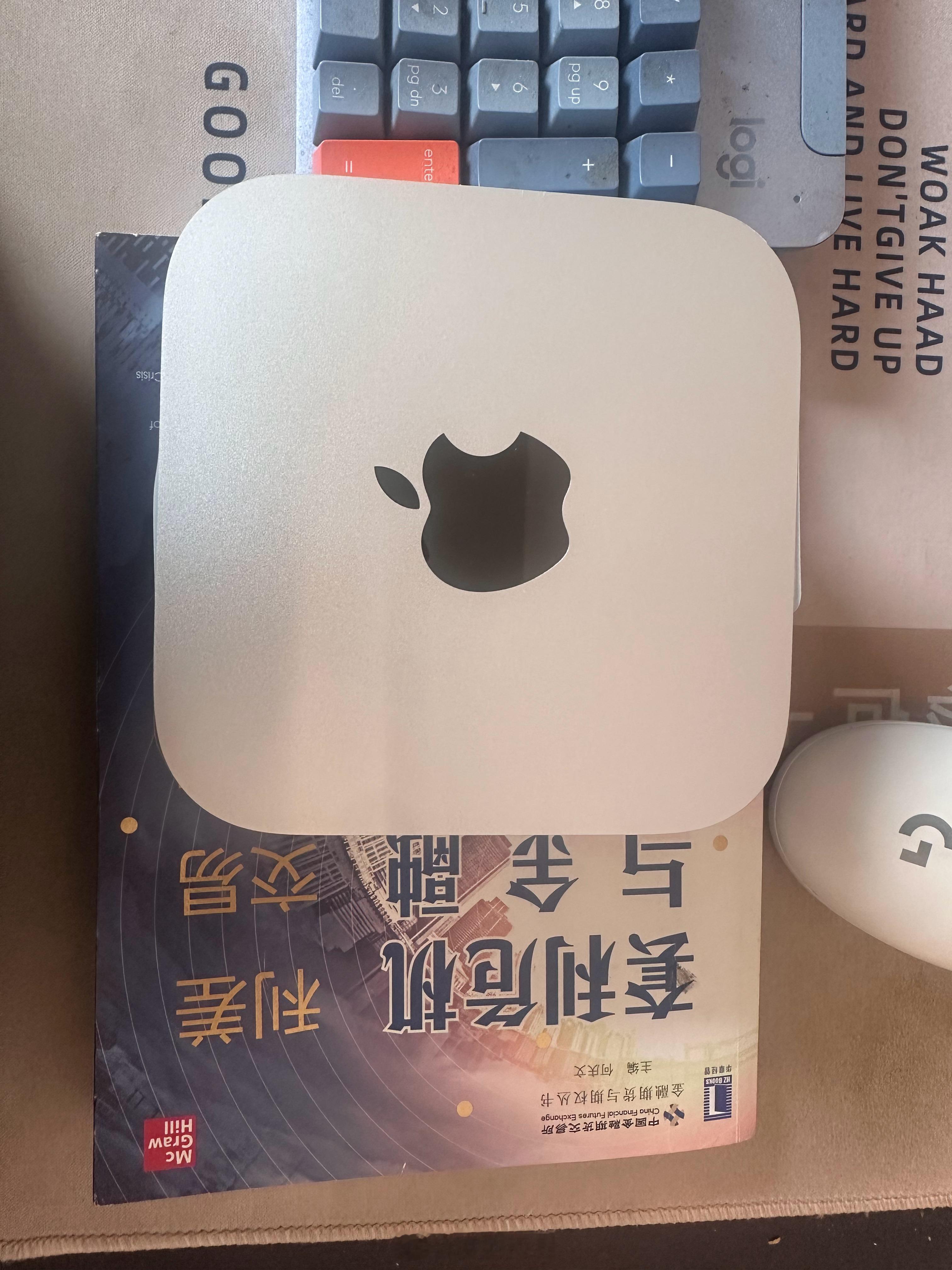 以后的新员工入职都是这样的了。少画饼，多买盒子。 