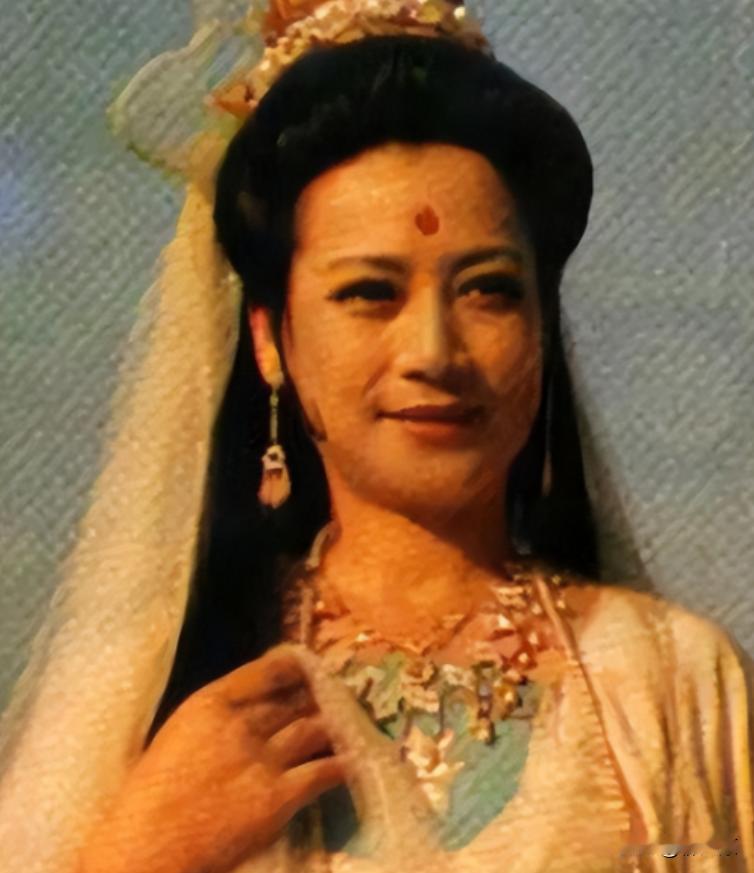 [微笑]1959年，一16岁的女演员和毛主席跳舞，突然她开始看起了主席的手，随即