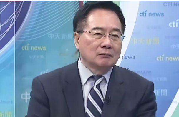 台海一旦失控，美军真敢下场吗？赖岳谦一句话点破现实：美国亚太布局，可能没想象中那