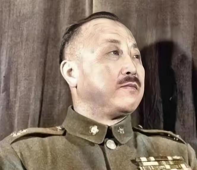 抗战时期，卫立煌给了八路军多少武器弹药？答案说出来可能超出不少人的想象——这位国